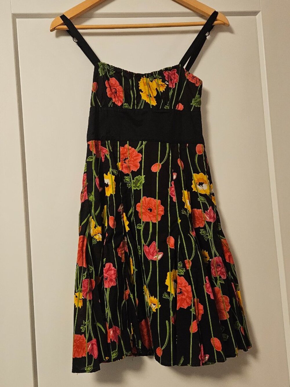Floral Summer Dress, Size Small NWT
